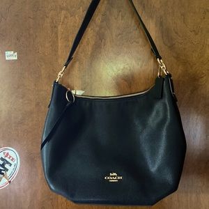 Coach - Skylar Hobo in black with gold hardware